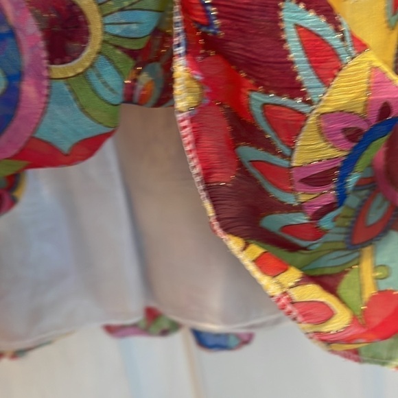 Look Fashion ⭐️jeans skirt with flower 🌸 material - Picture 4 of 8